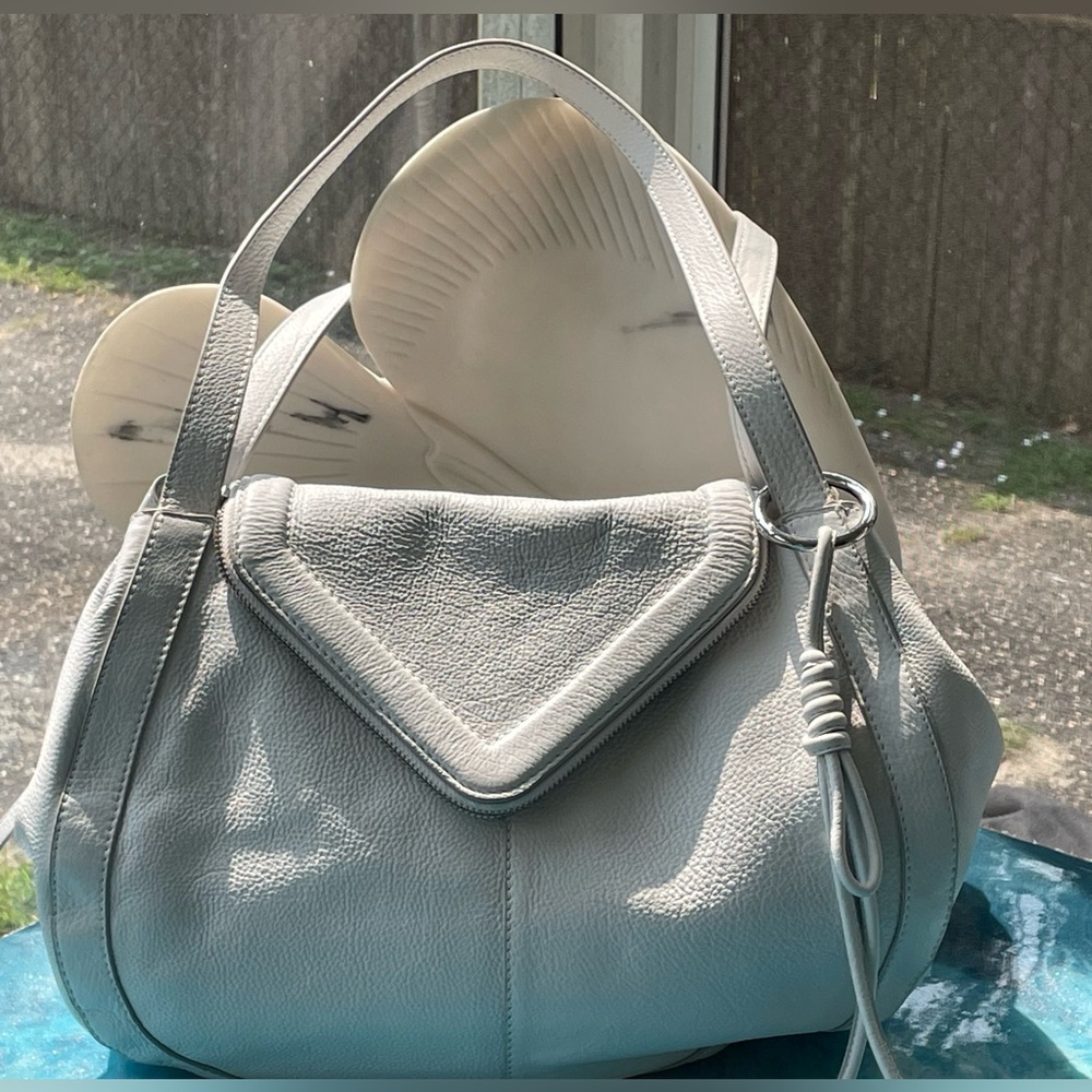 VINCE CAMUTO Lenka Leather (White Swan) Tote